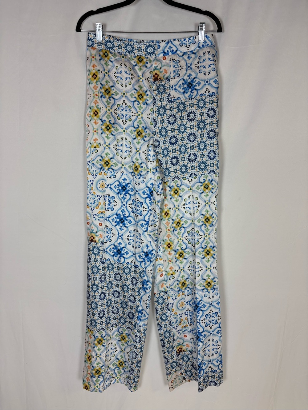 Zara White and Blue Tile-Print Wide Leg Pants - Picture 2 of 8